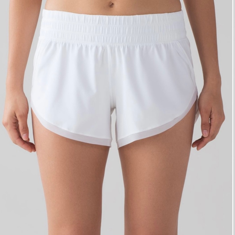 Lululemon Shorts - Anew White Size 4